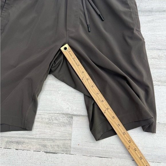 Lululemon Men Shorts Size Medium Activewear Gym‎ Workout,  Unlined - Picture 12 of 12